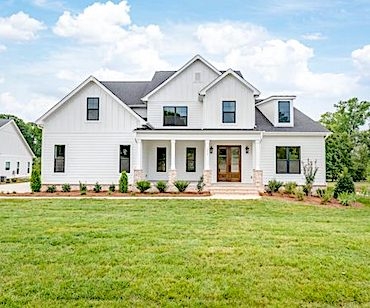 Image of Arden on Lanier