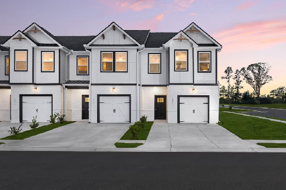Image of New Homes in Gainesville, Georgia built by Dream Finders Homes in the New Home Community of The Grove at Mundy Mill!